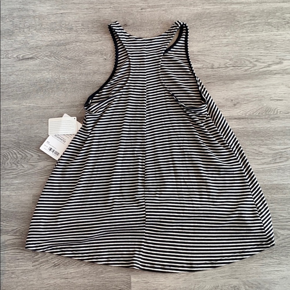 Athleta Crossroad Tank - Picture 2 of 5